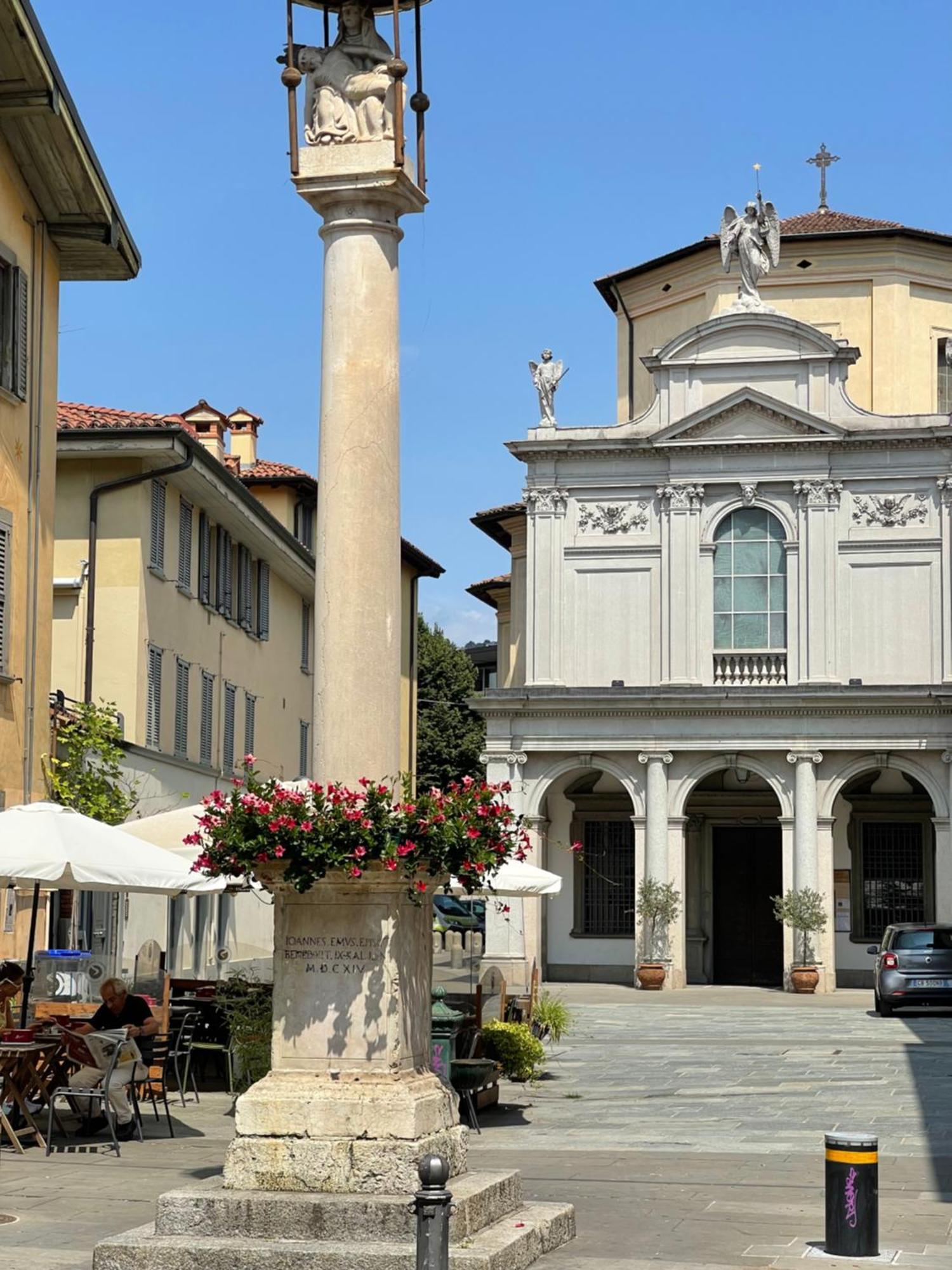 Apartamento La Casina Di Alessia Bérgamo Exterior foto